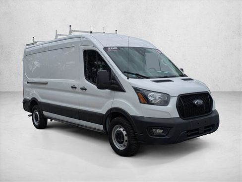 Used 2023 Ford Transit 250 Medium Roof image 3