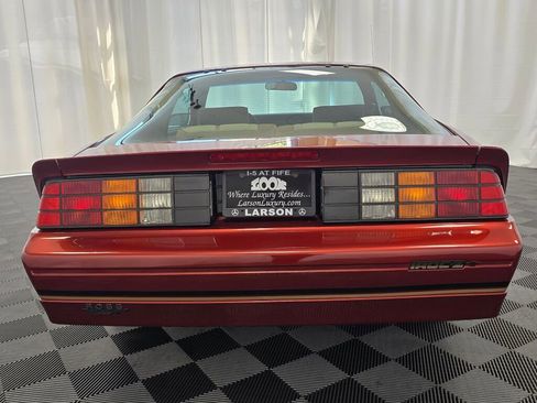 Used 1988 Chevrolet Camaro IROC-Z image 4