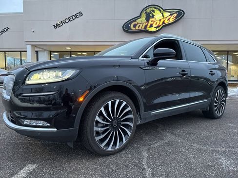 Used 2022 Lincoln Nautilus Black Label w/ Cargo Utility Package image 2