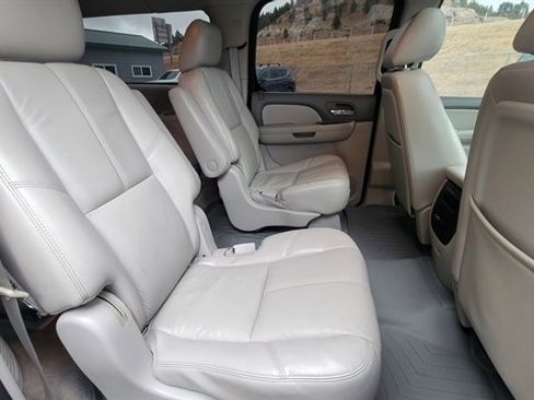 Used 2011 Chevrolet Suburban LT image 43