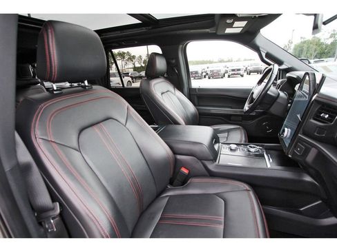 Used 2022 Ford Expedition Max Limited image 29