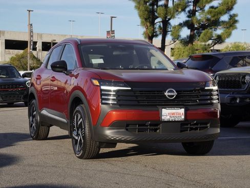 New 2026 Nissan Kicks SV image 2