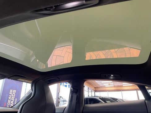 Used 2023 Porsche Taycan Turbo image 24