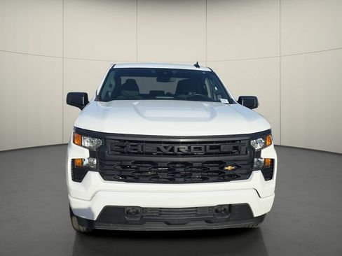 Used 2022 Chevrolet Silverado 1500 Custom RWD image 2