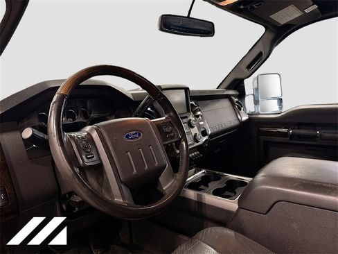 Used 2015 Ford F350 Platinum image 9