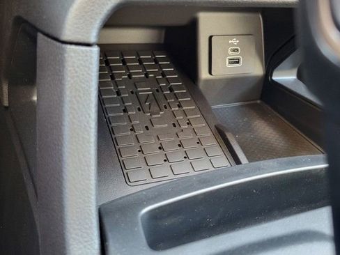 New 2025 Ford Ranger Lariat w/ Black Appearance Package image 19