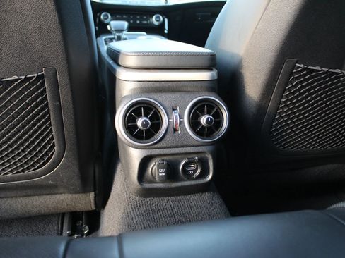 Used 2018 Kia Stinger GT2 image 21