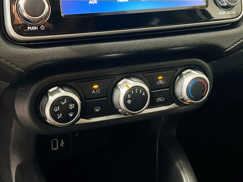 Used 2020 Nissan Versa S image 27