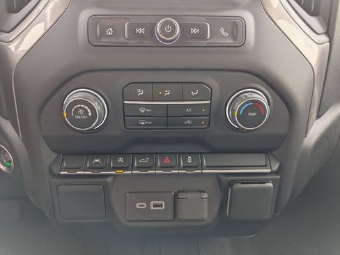 Used 2024 Chevrolet Silverado 1500 Custom AWD/4WD image 3