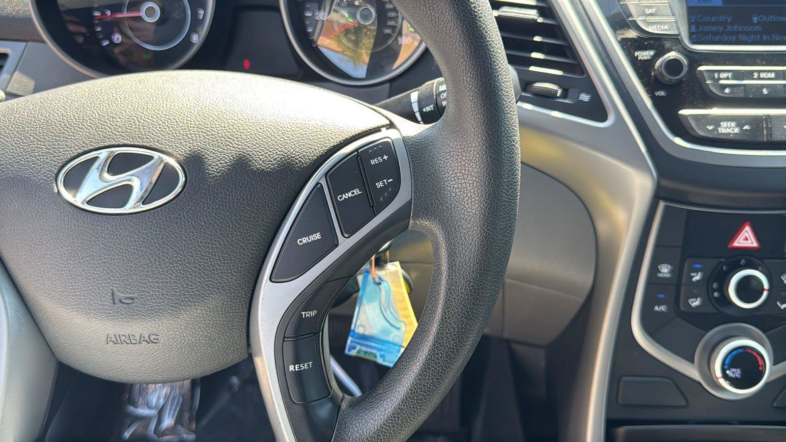 Used 2016 Hyundai Elantra SE FWD image 13