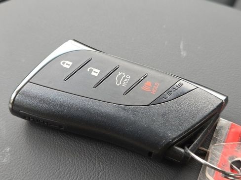 Certified 2025 Lexus ES 300h w/ Premium Package image 39