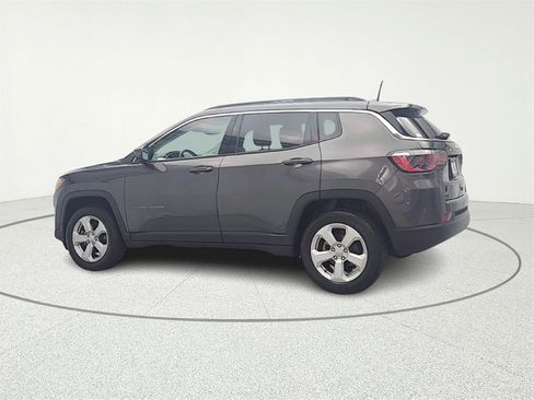Used 2018 Jeep Compass Latitude w/ Popular Equipment Group image 5