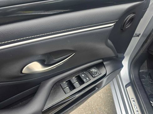 Certified 2023 Lexus ES 350 w/ Accessory Package (Z1) FWD image 19