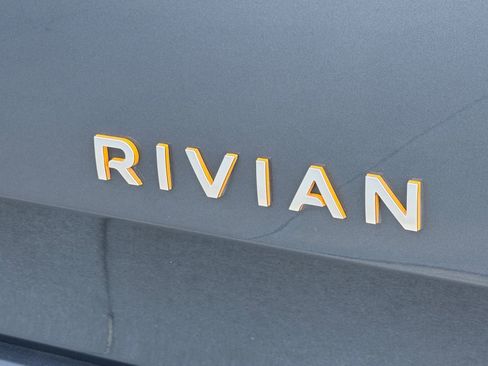 Used 2022 Rivian R1S Launch Edition AWD/4WD image 16