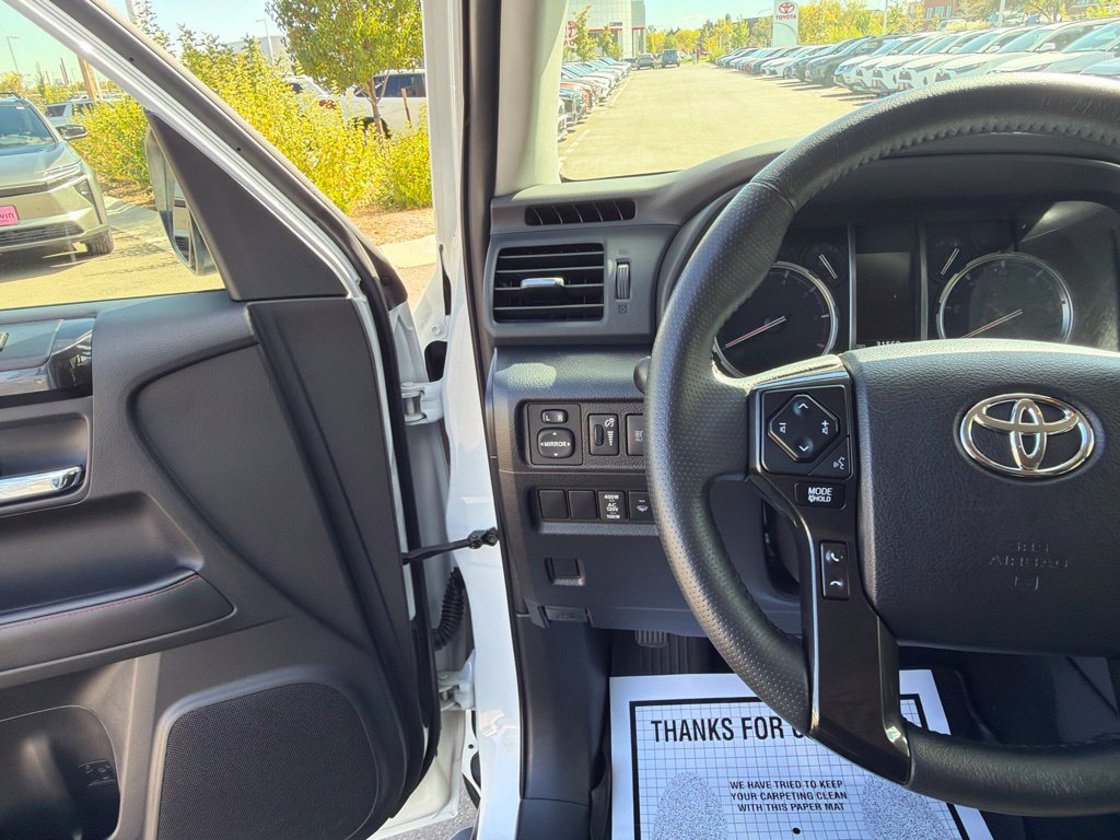 Used 2024 Toyota 4Runner TRD Off-Road AWD/4WD image 26