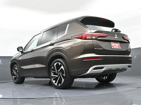 Used 2023 Mitsubishi Outlander SEL AWD/4WD image 35