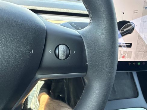 Used 2021 Tesla Model 3 Long Range image 23