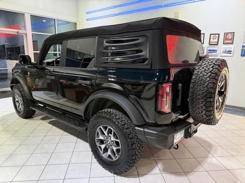 Used 2023 Ford Bronco Badlands image 5