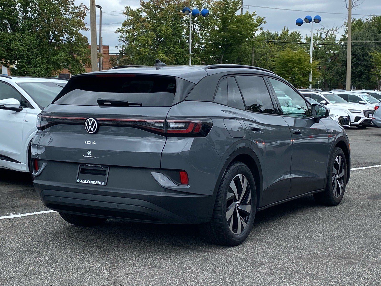 Certified 2023 Volkswagen ID.4 Pro RWD image 3