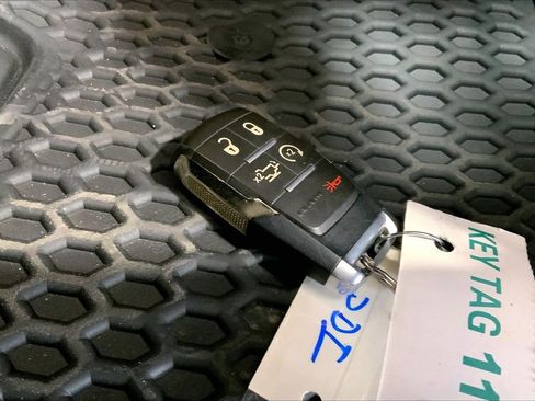 Used 2019 RAM 2500 Limited image 18