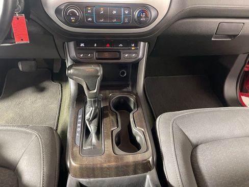 Used 2018 GMC Canyon SLE w/ SLE Convenience Package AWD/4WD image 18