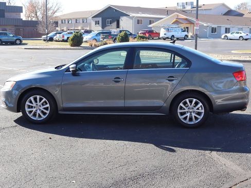 Used 2013 Volkswagen Jetta SE image 9