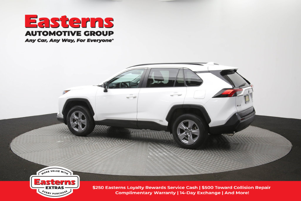 Used 2022 Toyota RAV4 LE AWD/4WD image 64
