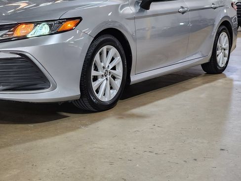 Used 2022 Toyota Camry LE FWD image 17