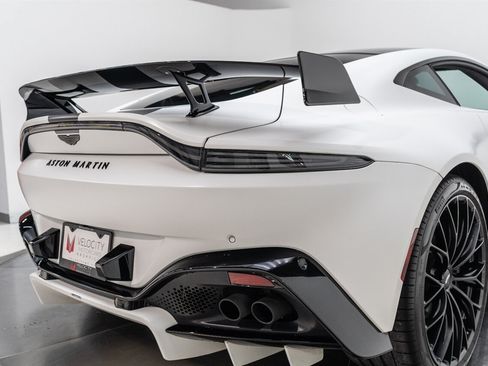 Used 2023 Aston Martin V8 Vantage Coupe RWD image 91