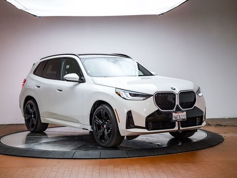 Used 2026 BMW X3 xDrive30 w/ Premium Package image 6