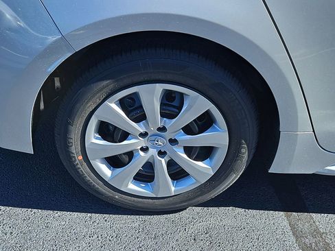 New 2026 Toyota Corolla LE FWD image 5