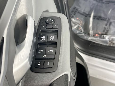 Used 2023 RAM 1500 Lone Star image 17