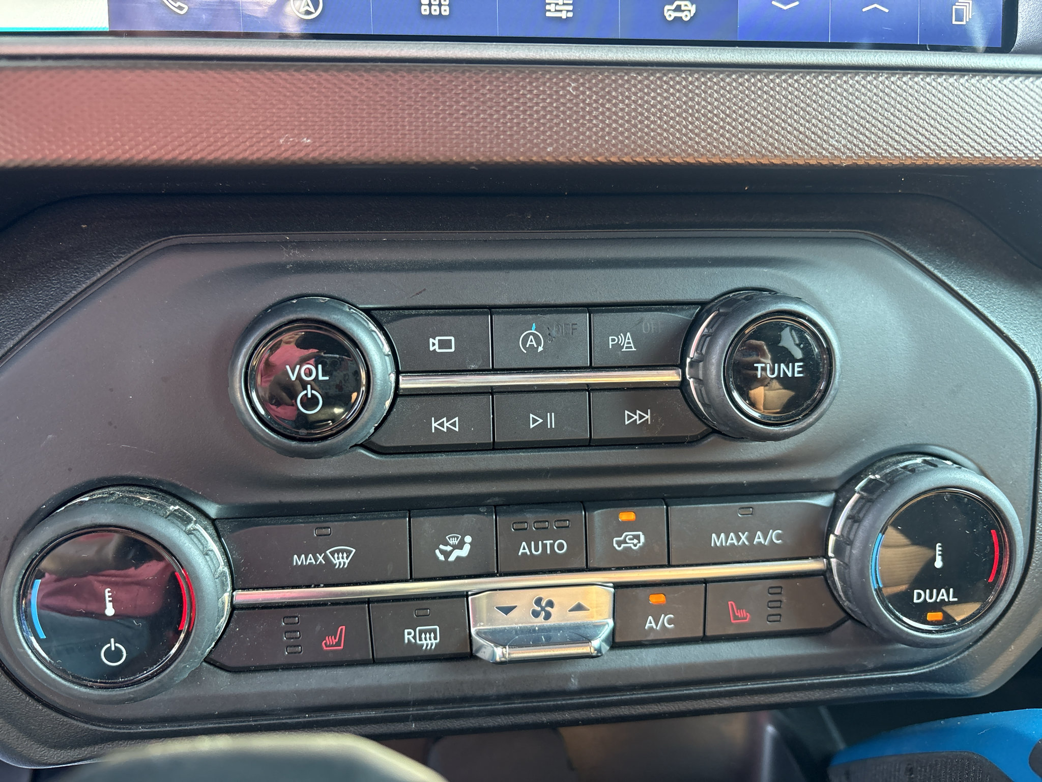 Certified 2022 Ford Bronco Outer Banks AWD/4WD image 11