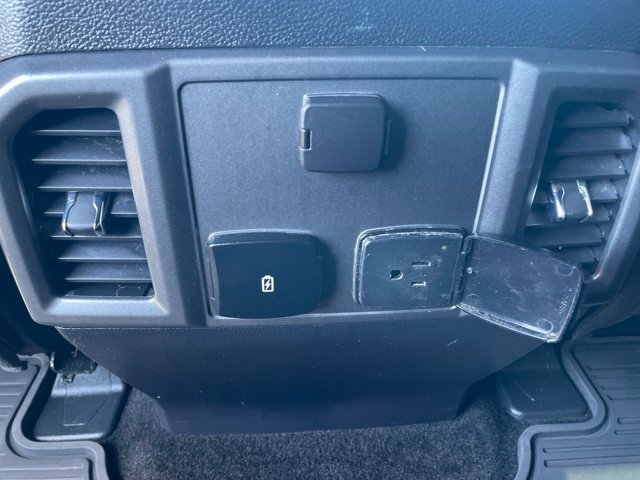 Used 2018 Ford F150 XLT w/ Equipment Group 302A Luxury AWD/4WD image 34