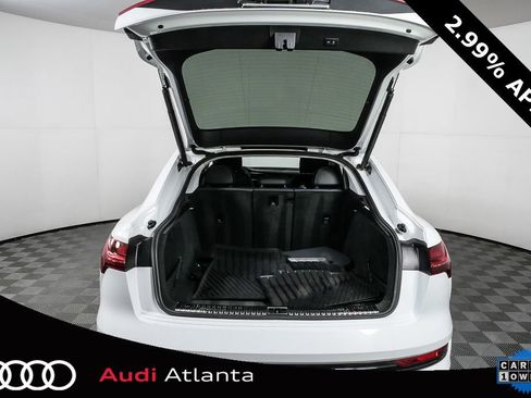 Used 2022 Audi e-tron Prestige w/ Prestige Package image 32