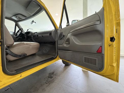 Used 1995 Ford F150 2WD SuperCab image 18