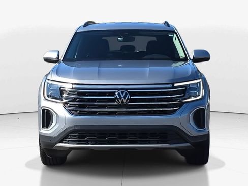 Used 2024 Volkswagen Atlas SE image 10