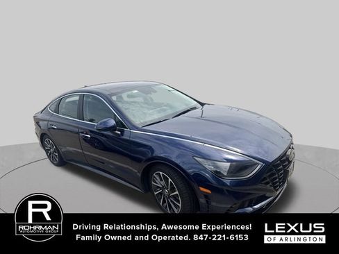 Used 2022 Hyundai Sonata Limited w/ Cargo Package FWD image 2