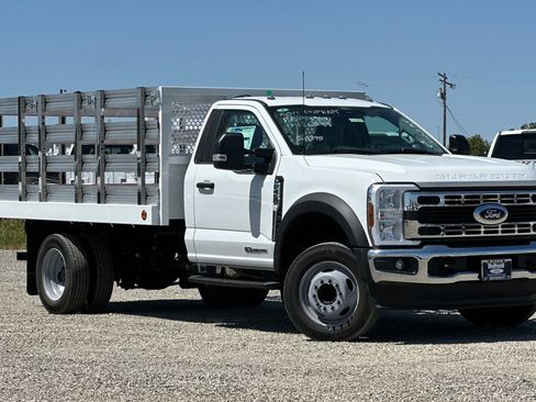 New 2024 Ford F450 XL w/ XL Chrome Package image 2