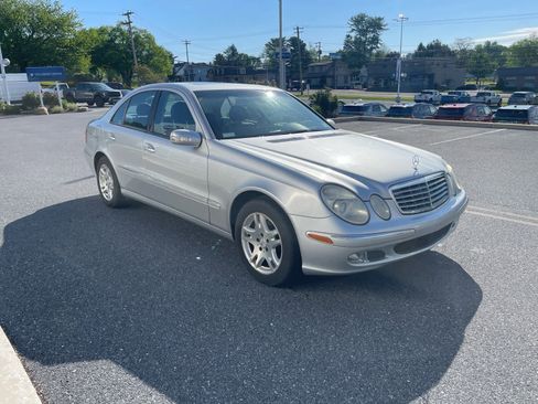 Used 2003 Mercedes-Benz E 320 Sedan image 7