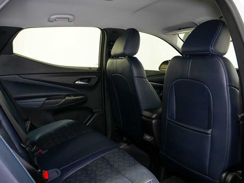 Used 2022 Chevrolet Bolt EUV LT w/ Convenience Package FWD image 23