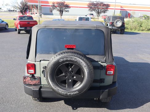 Used 2017 Jeep Wrangler Sport w/ Quick Order Package 23S image 12