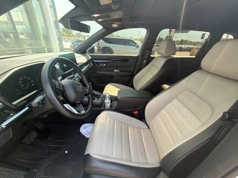 Used 2025 Honda CR-V Sport Touring image 12
