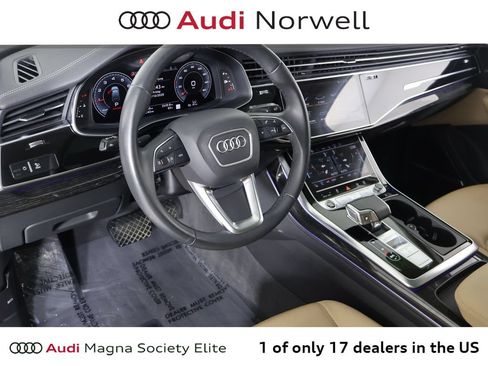 Used 2023 Audi Q7 3.0T Prestige AWD/4WD image 2