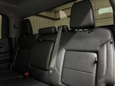 Used 2022 GMC Sierra 1500 SLT image 15