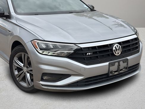 Used 2020 Volkswagen Jetta R-Line w/ R-Line Cold Weather Package FWD image 24
