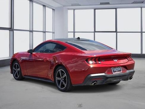 Used 2024 Ford Mustang Coupe RWD image 5