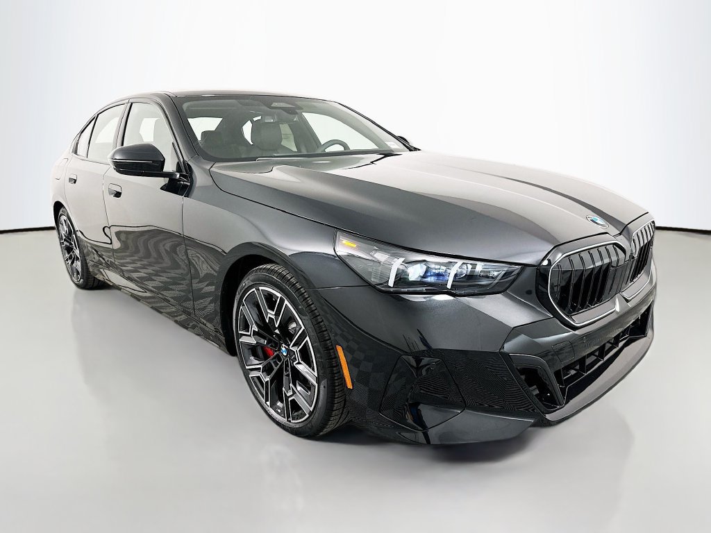 Used 2027 BMW 530i w/ M Sport Package RWD image 3