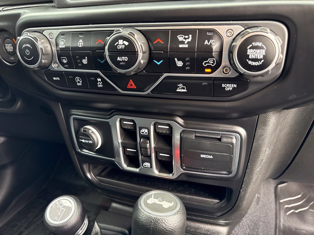 Used 2022 Jeep Wrangler Unlimited Sport AWD/4WD image 24