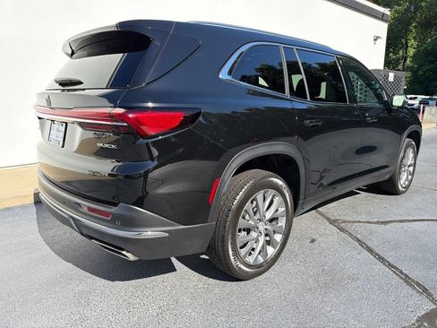 Used 2025 Buick Enclave Preferred w/ LPO, Floor Liner Package FWD image 10